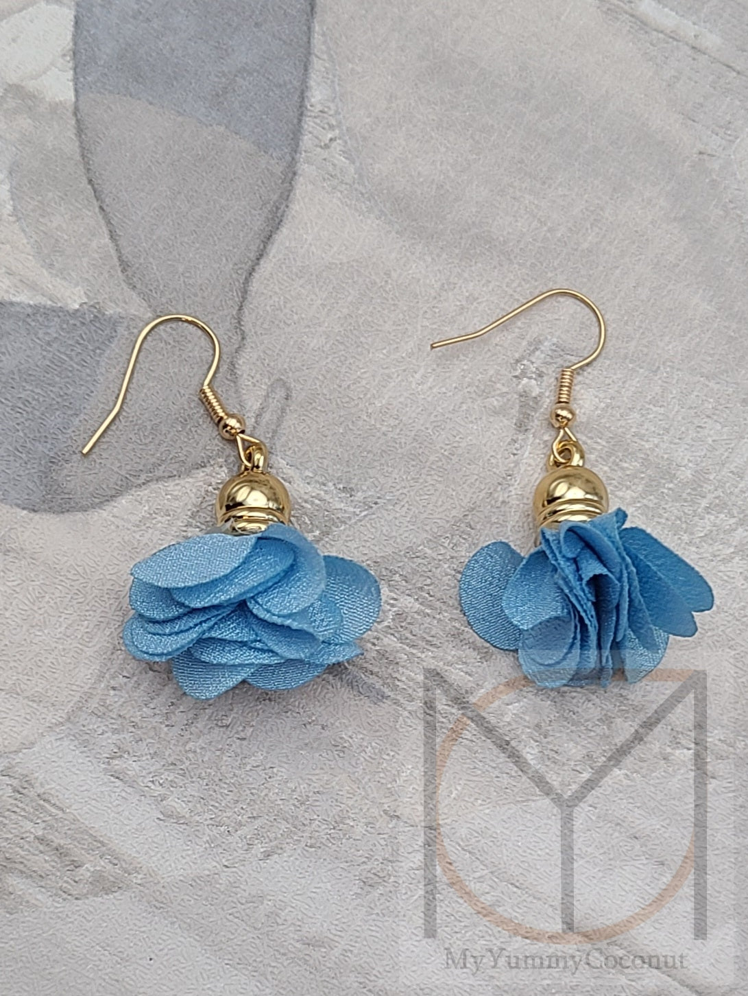 Charming Carnation Earrings from the Floral Collection