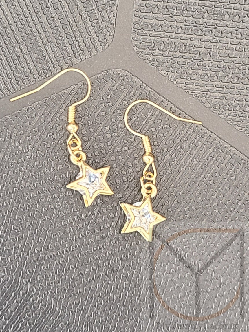 Sparkling Star Dangling Earrings from the Cute Finds Collection