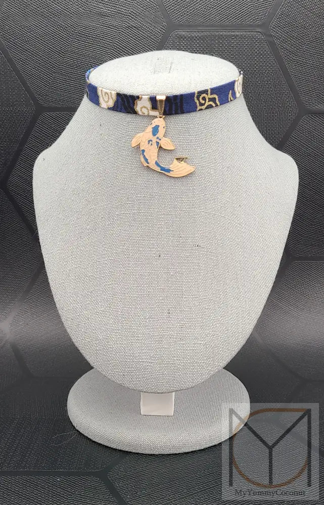 Lucky Koi Fish Choker Necklace Blue / Regular 31 Cm Jewelry