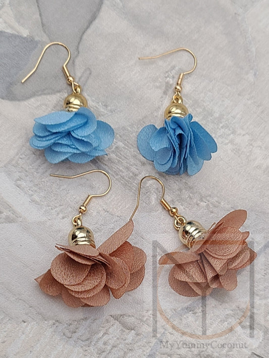Charming Carnation Earrings from the Floral Collection