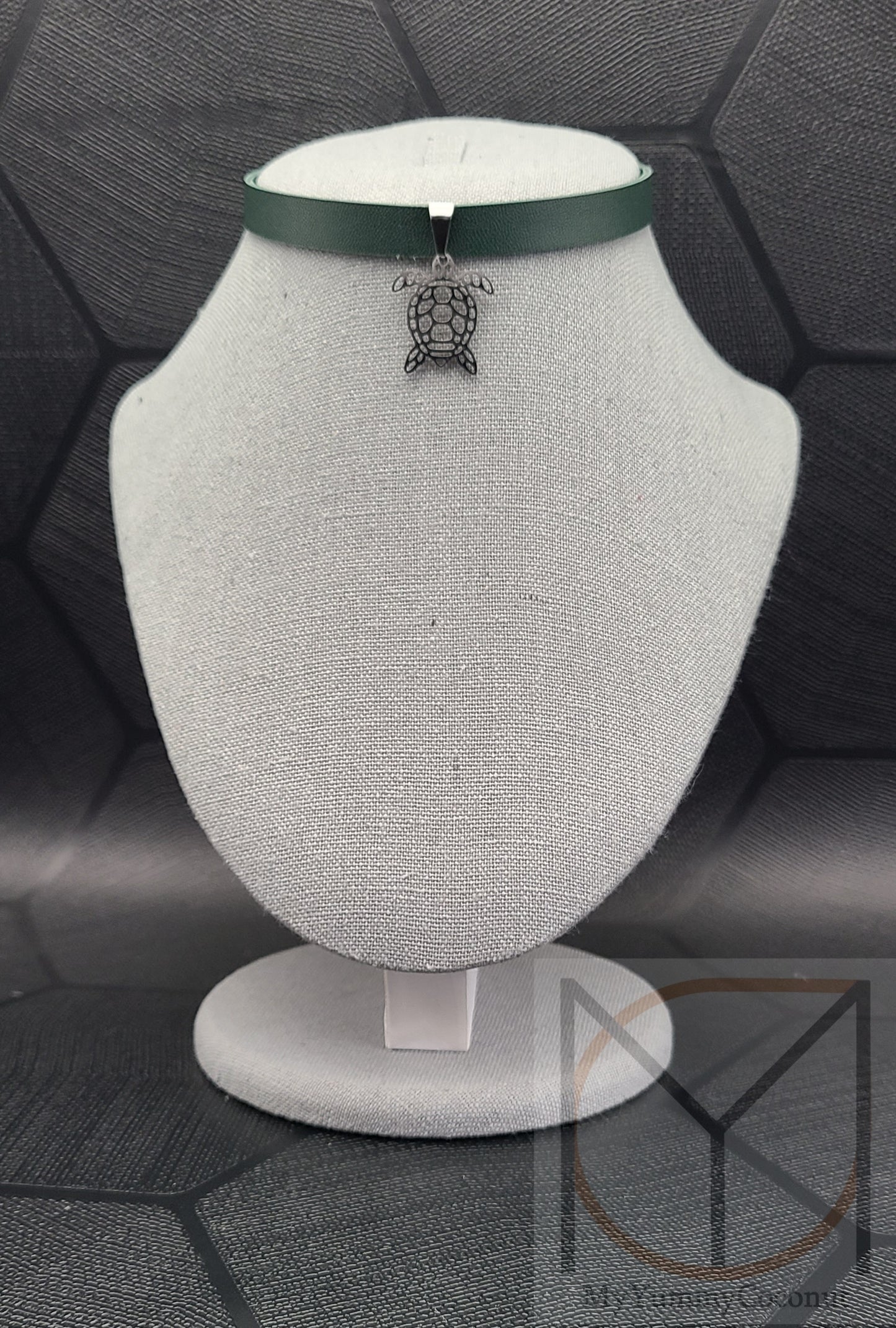 Elegant Turtle Choker Necklace of Longevity For Men and Women from the Cute Finds Collection