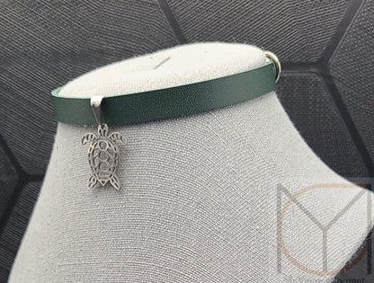 Elegant Turtle Choker Necklace of Longevity For Men and Women from the Cute Finds Collection