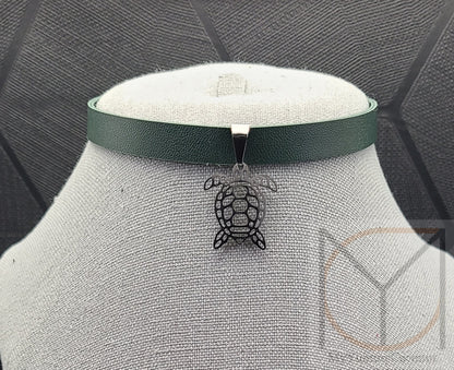 Elegant Turtle Choker Necklace of Longevity For Men and Women from the Cute Finds Collection
